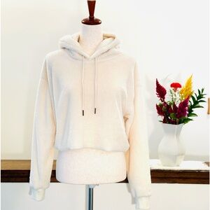 ❄️Urban Outfitters Cropped Pullover Hoodie w/Drawstrings, Size M, Ivory